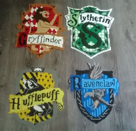 Hogwarts Crest Perler Beads Pattern