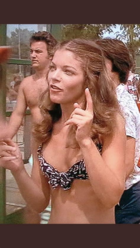 7 Hot Sexy Amy Irving Bikini Pics