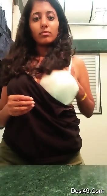 Indian Desi Cute Girl Hot Big Boob Very Big Ass Showing