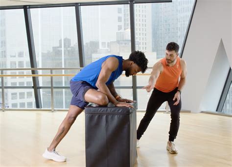 5 Best Gluteus Medius Stretches to Relieve Hip Tightness and Pain