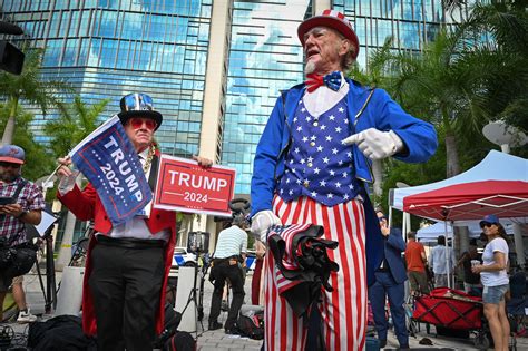 Scenes From Donald Trumps 1st Ever Federal Arraignment Nbc Chicago