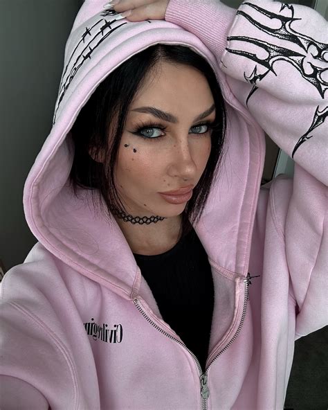 that JDoll girl (@jdolll_x) • Instagram photos and videos