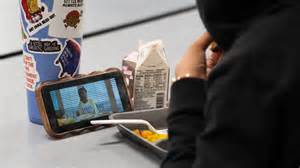 Des Moines metro students discuss new school cell phone restrictions