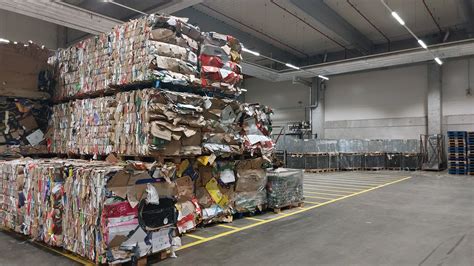 FOTO | ”Mașinăria” din spatele magazinelor Kaufland: Imagini exclusive