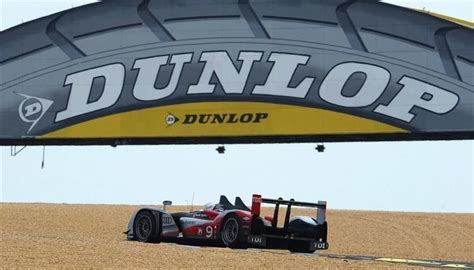24 Heures Du Mans La Passerelle Dunlop Symbole Du Circuit Sport Le