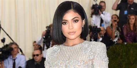 Kylie Jenner Exposes Her Boobs In Almost Naked Met Gala Dress While Debuting Sleek New Bob