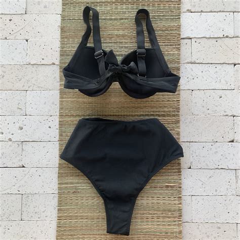 Biquíni Meia Taça Hot Pants Liso Preto Dondoca Moda Feminina