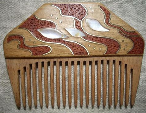 🎥: Инкрустируем готовый гребень