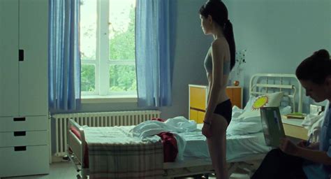 Nude Video Celebs Actress Emily Browning