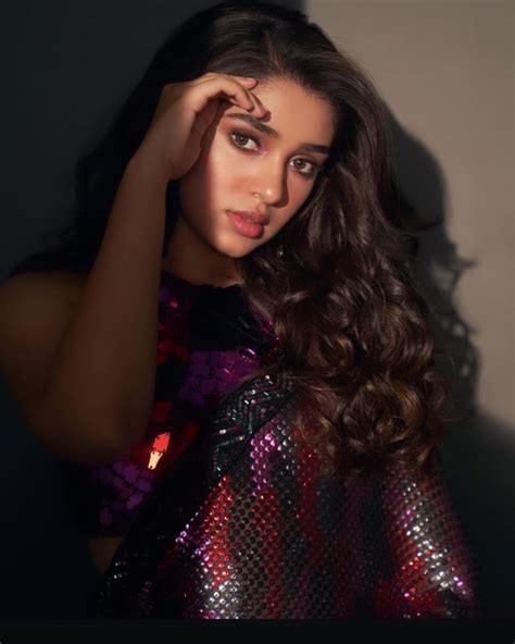 Krithi Shetty Hot Looks In Saree News In Telugu