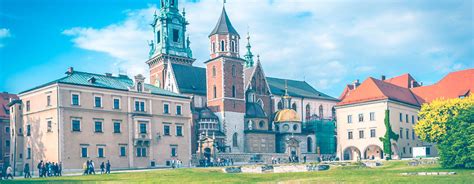 Car Hire Cracow Balice Airport station | Goldcar