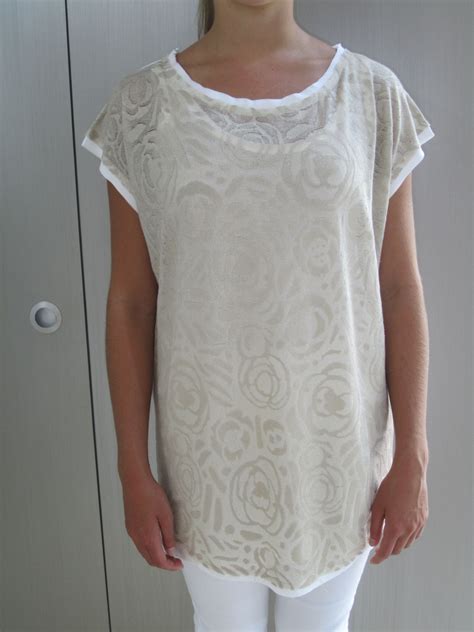 Two piece cream singlet with gold lurex overlay. Made in Italy | T
