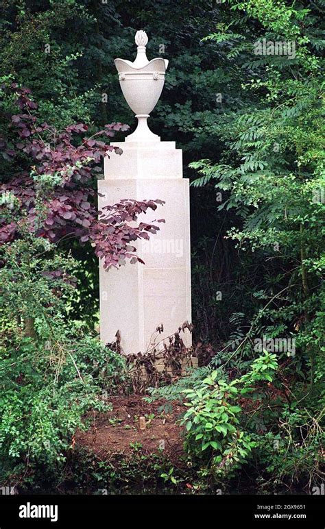 The Urn And Plinth Which Marks Princess Dianas Resting Place At The