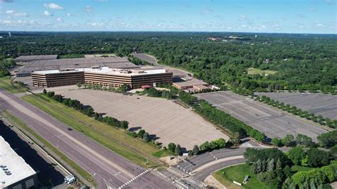 Thomson Reuters plans to sell large part of its Eagan office campus as