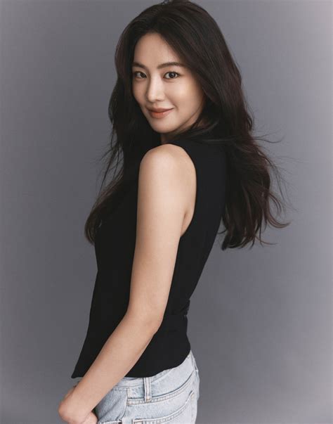 actor han ji eun  showed     tvns saturday sunday