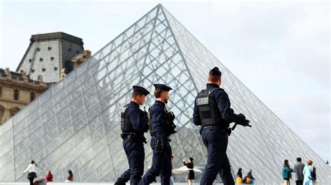 Louvre heist: 'Fedora man' in viral picture revealed as local teenager