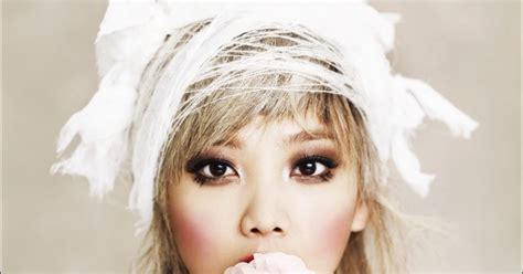 K_Popzine: Yoon Seung Ah (Photoshoot) September 2012