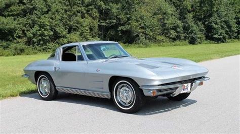 restored numbers matching split window corvette   grabs