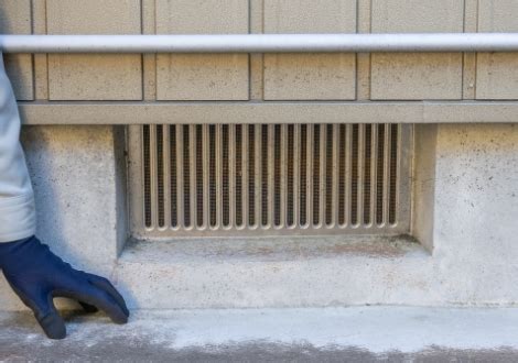 基礎パッキンから虫は入ってくる？虫のこない家にするには？ | 羽曳野市・藤井寺市・松原市の不動産情報をお探しならファミティホーム