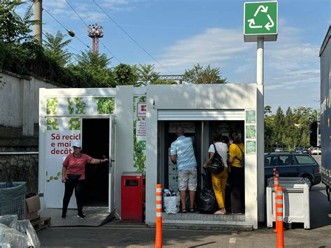 De ce prahovenii stau la cozi pentru reciclarea recipientelor. Cum (nu