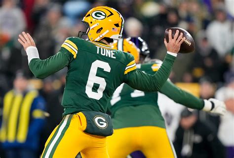 Green Bay Packers roster, jersey numbers Week 14 vs Chicago Bears