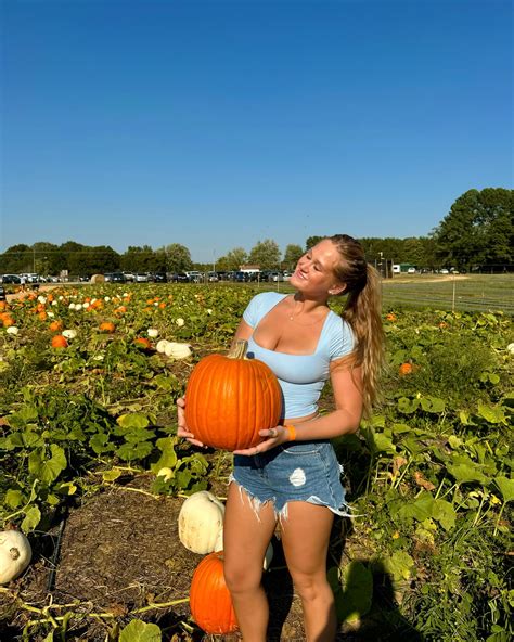 caiti mackenzie | don’t be fooled the pig bit my finger 🍂🎃 | Instagram