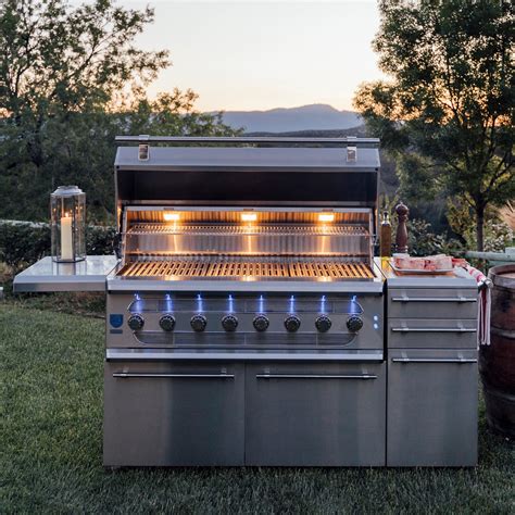 Freestanding Muscle - 54" Hybrid Grill – American Made Grills