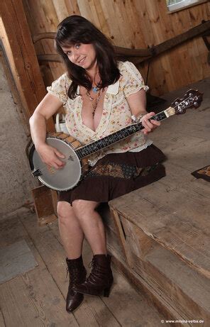 MILENA VELBA Banjo May Banjo Porn Pic