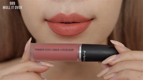 Review son MAC Powder Kiss Liquid Lipcolour dòng son hot bỏng tay chất lượng đỉnh cao chưa từng