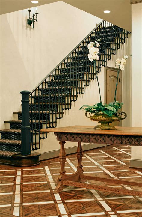 Opposition Interior Design Definition