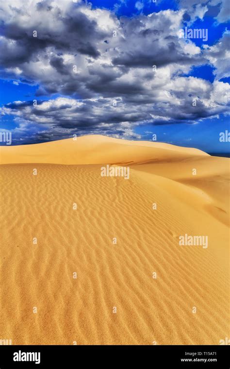 Sand dune formation hi-res stock photography and images - Alamy