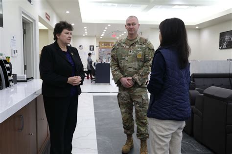 Imcom Pacific Director Visits Usag Yongsan Casey Article The United