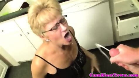 Blonde Granny Amateur Loves Huge Bukkake