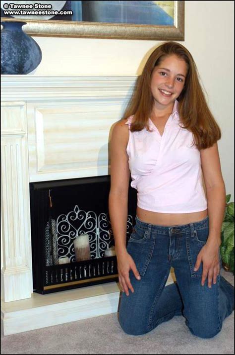 Pics Of Tawnee Stone Giving A Nonnude Strip Tease Porn Pictures XXX Photos Sex Images