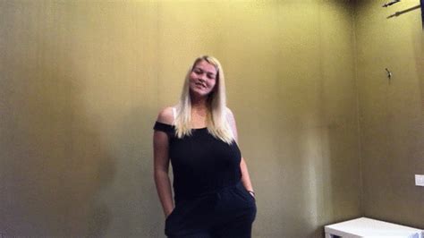 HugeBoobsErin Rough Boob Bouncing