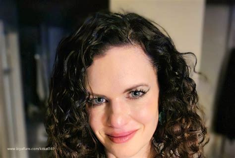 Stripping Nude Kitkat369 Official Profile Loyalfans