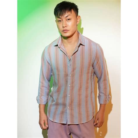 Buy Campus Sutra Men S Icy Blue And Nude Beige Striped Seersucker Casual Shirt Online