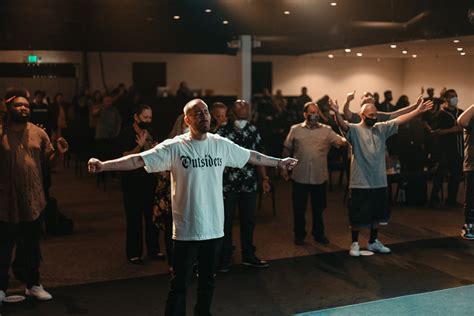 Community members praise dorfman chapel for its compassionate staff