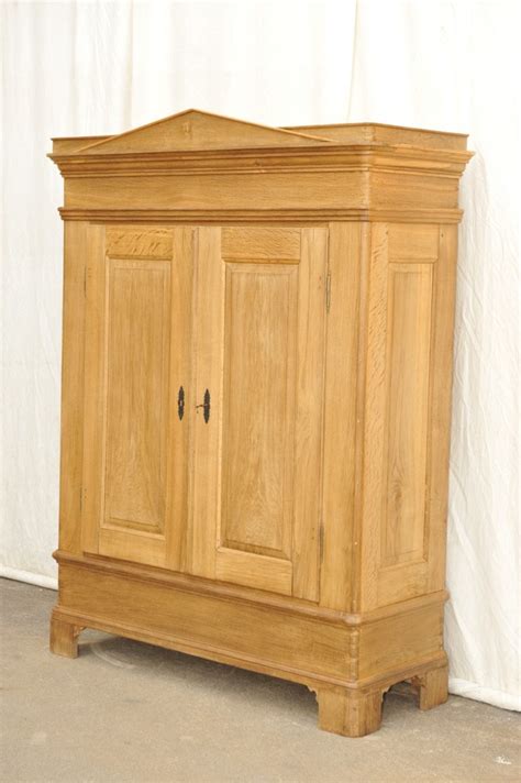 Eichenschrank Biedermeier Antik Im Hof Antiker Eichenschrank