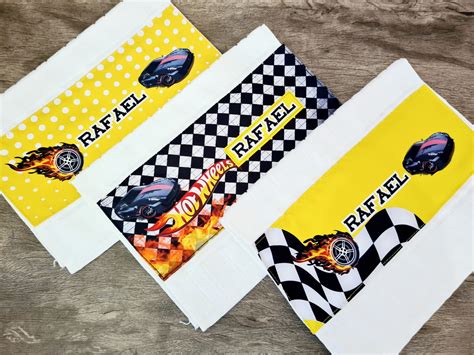 Necessaire Higiene Bucal Toalhinhas Hot Wheels Elo