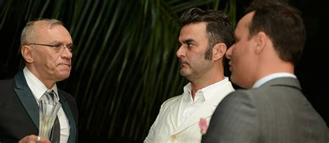 Processo De Padre Afastado Ap S Ter Orado Por Casal Gay Continua E N O Tem Prazo Para Acabar