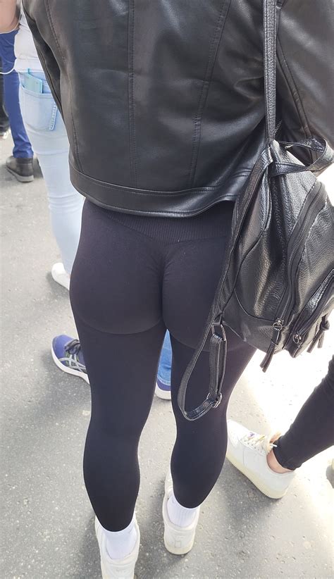 Most Perfect Leggings Ass Waiting At Bus Station Oc Spandex Leggings Yoga Pants Forum