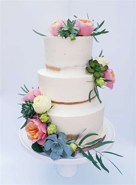 Naked Semi Naked Cake And More