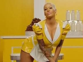 INSIDE AMY SCHUMER NUDE SCENES AZNude