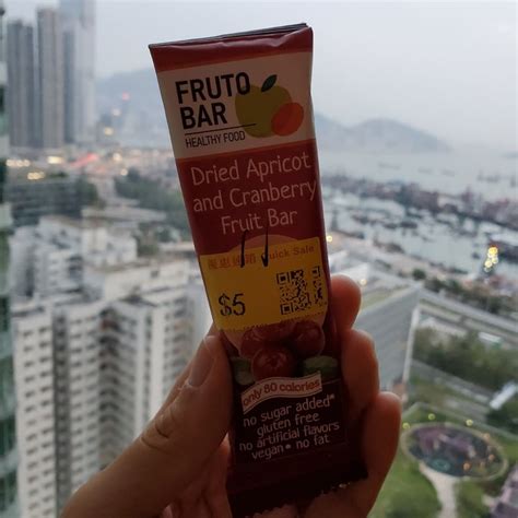 Fruto Bar Dried Apricot and Cranberry Fruit Bar Review | abillion