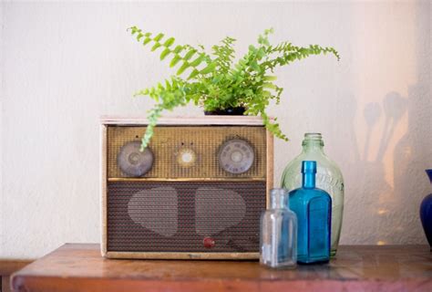 Make A Thing Vintage Radio Planter Autostraddle