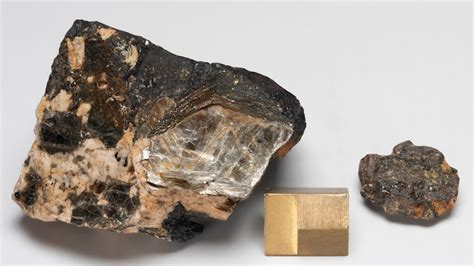 Bonhams : Columbite and Nobio-Tantalite