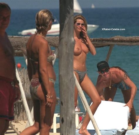 Nagie Celebrytki Elle Mcpherson Nude Tits Porn Pic