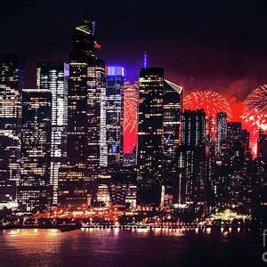 nyc july  fireworks drama photograph  regina geoghan fine art
