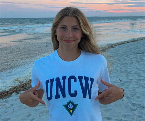 Uncw Gains Commitment From Sprinter Emily Connors 2024 Middle East